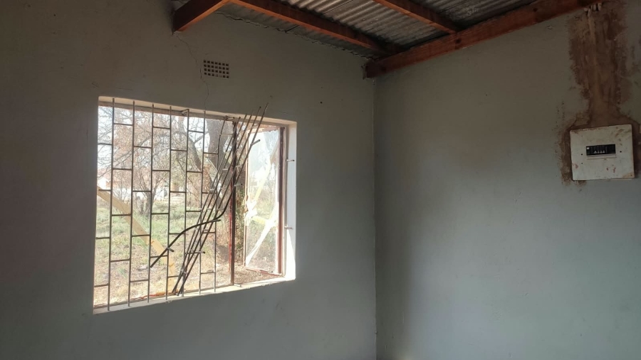 6 Bedroom Property for Sale in Swartruggens North West